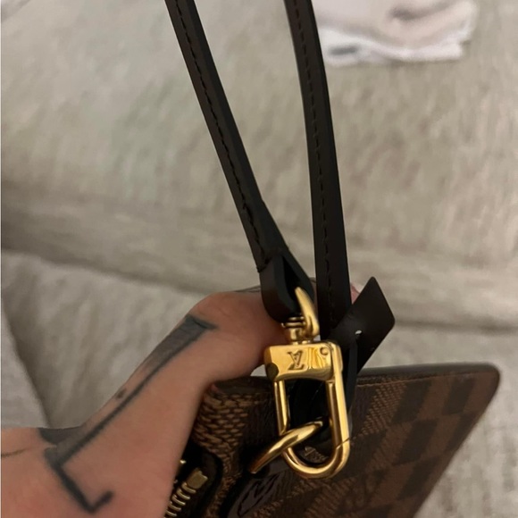 louis vuitton neverfull pouch DE - Picture 6 of 9